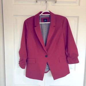 Ruched sleeve blazer